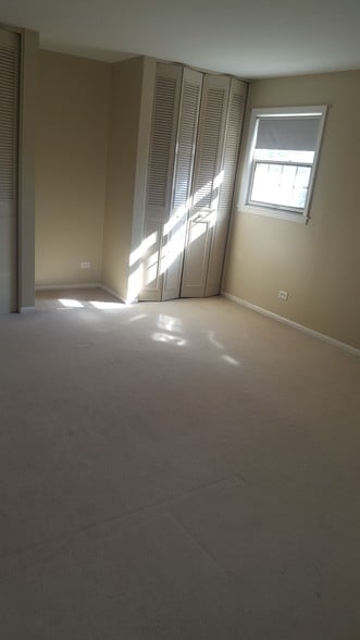 Building Photo - 2146 Rugen Rd