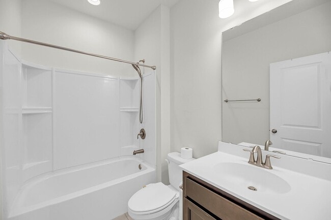 Building Photo - 544 McLernon Trce