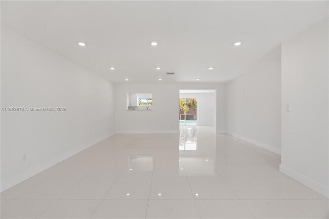 Building Photo - 10501 SW 53rd St