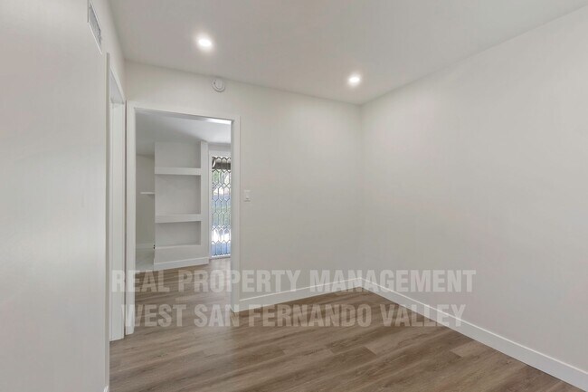 Building Photo - Beautifully Remodeled Single Family Home with Pool