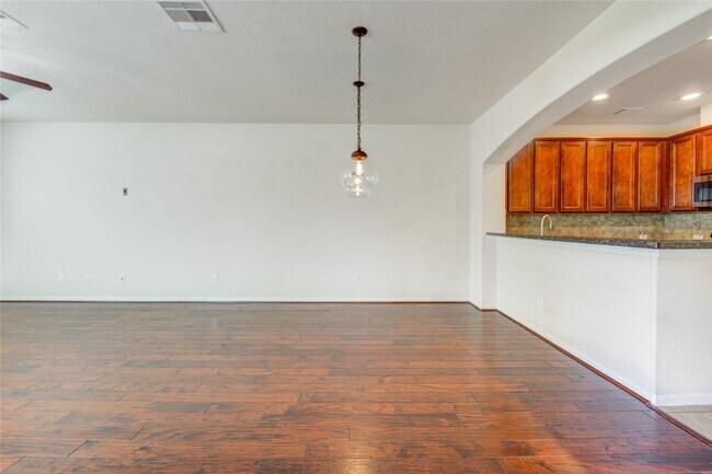 Building Photo - 8422 Sunset Loch Dr