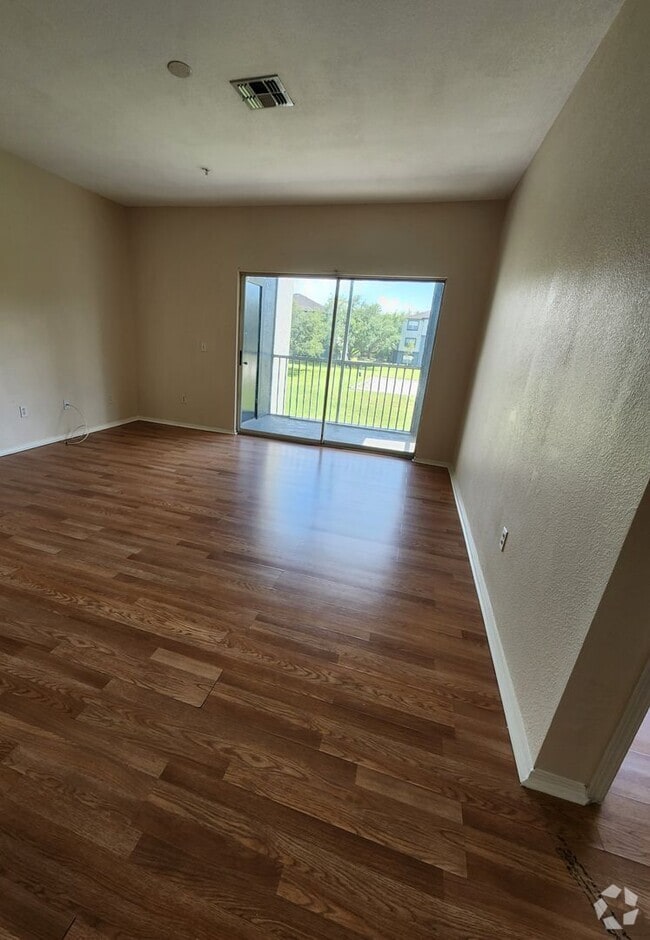 Building Photo - The Preserve at Temple Terrace