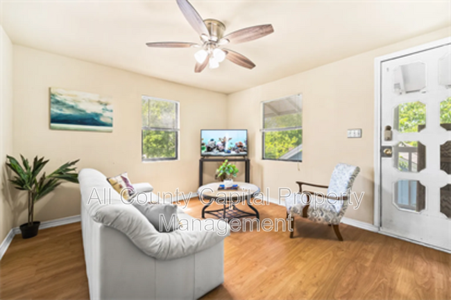 Building Photo - 10515 N Mopac Expy