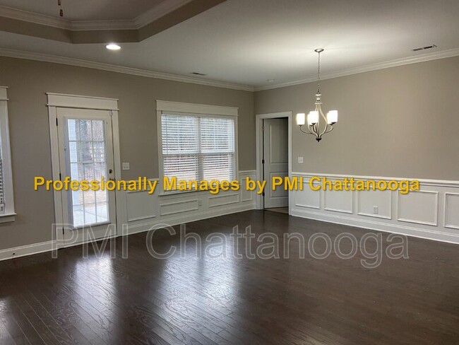 Building Photo - 8554 Red Deer Ln