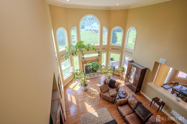 Building Photo - 19 Meadowlark Dr