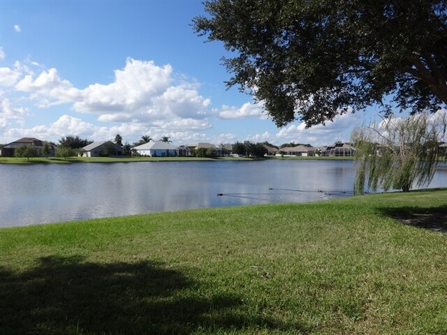 Building Photo - 1323 Old Millpond Rd
