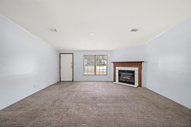 Building Photo - 16504 Brittany Way