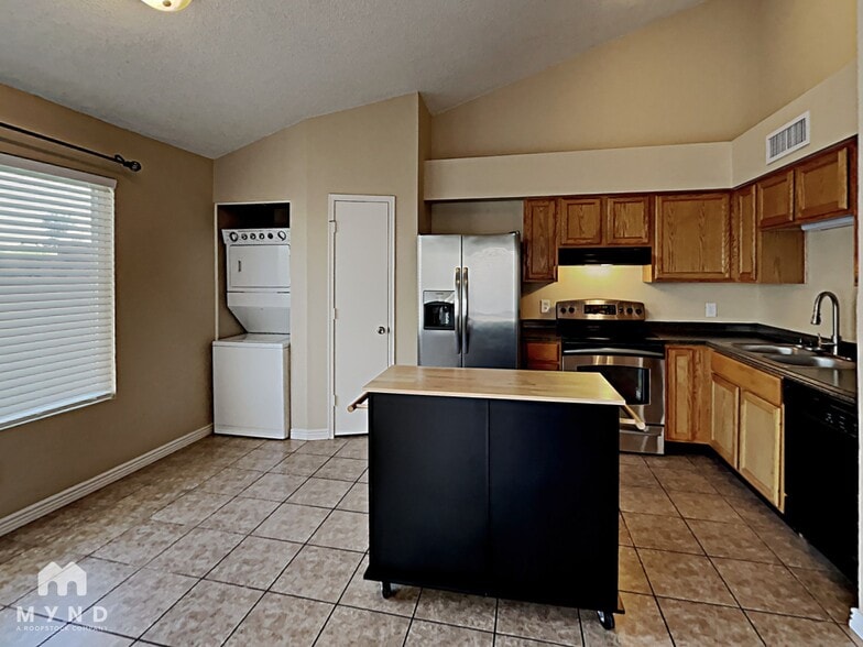 Building Photo - 3086 W Avenida Obregon