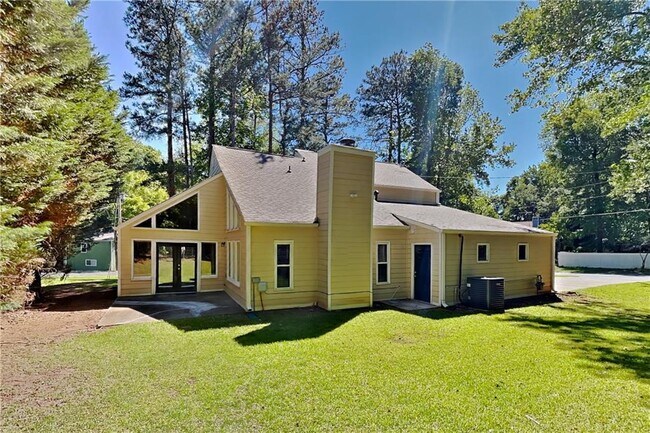 Building Photo - 3352 Ethan Dr