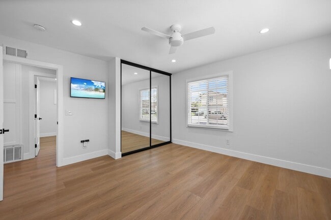 Building Photo - Modern Indoor / Outdoor Living with Resort-Style Yard & Bonus Suite