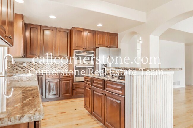 Building Photo - 13932 Sierra Star Ct