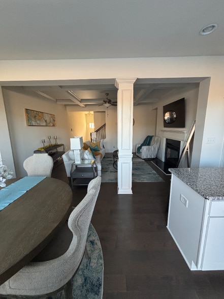 Building Photo - 2402 Fitts Dr