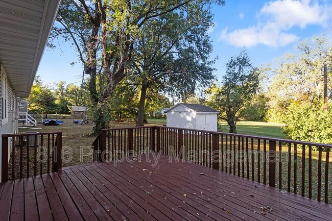 Building Photo - 12516 13th St