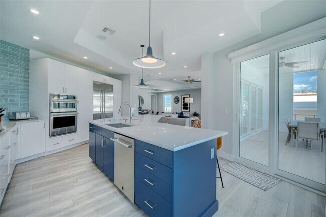 Building Photo - 10209 Gulf Blvd