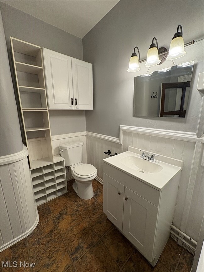 Building Photo - 123 S Lincoln Ave