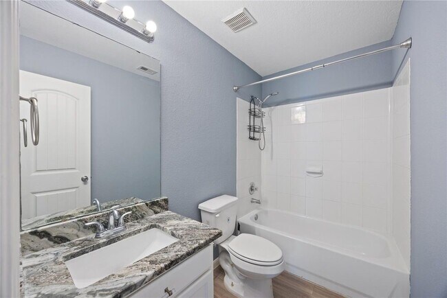 Building Photo - 8143 Sanders Forest Ct