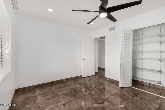 Building Photo - 4141 W Diana Ave