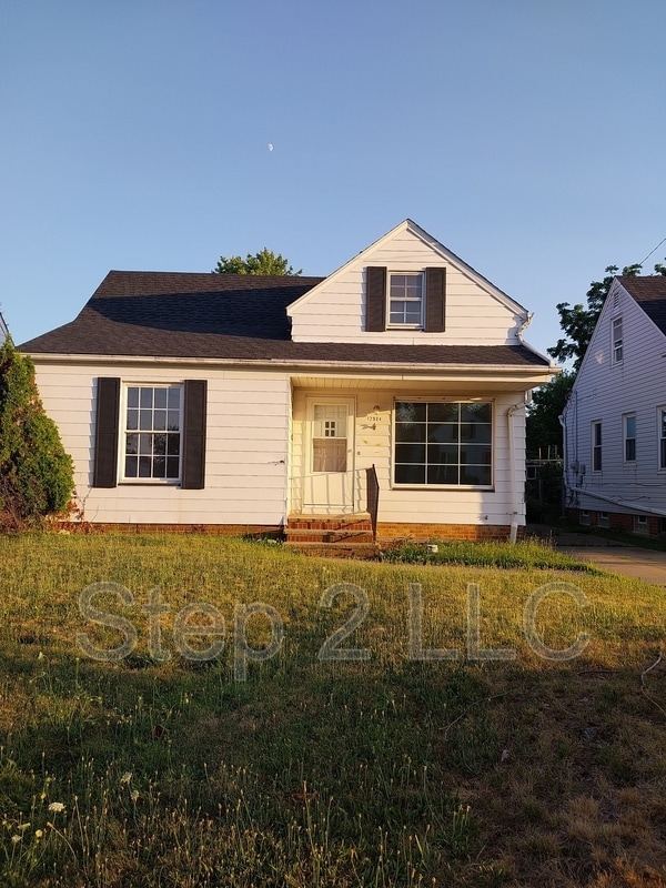 Building Photo - 12904 Willard Ave