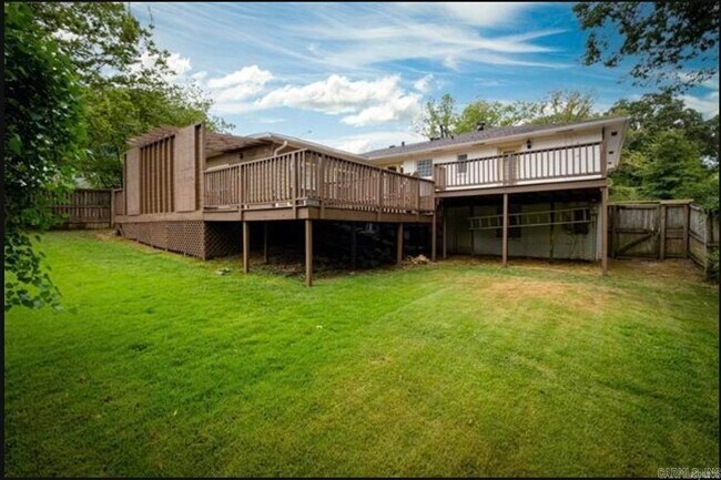 Building Photo - 32 Lenon Dr