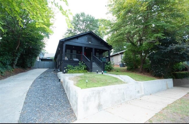 Building Photo - 938 Ormewood Ave SE