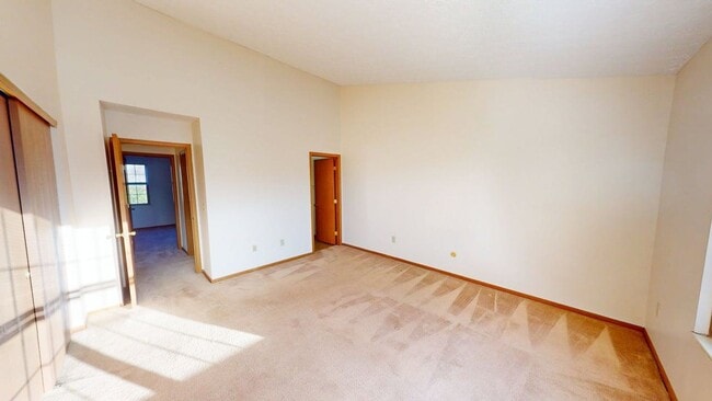 Building Photo - 5929 Shadow Lake Cir