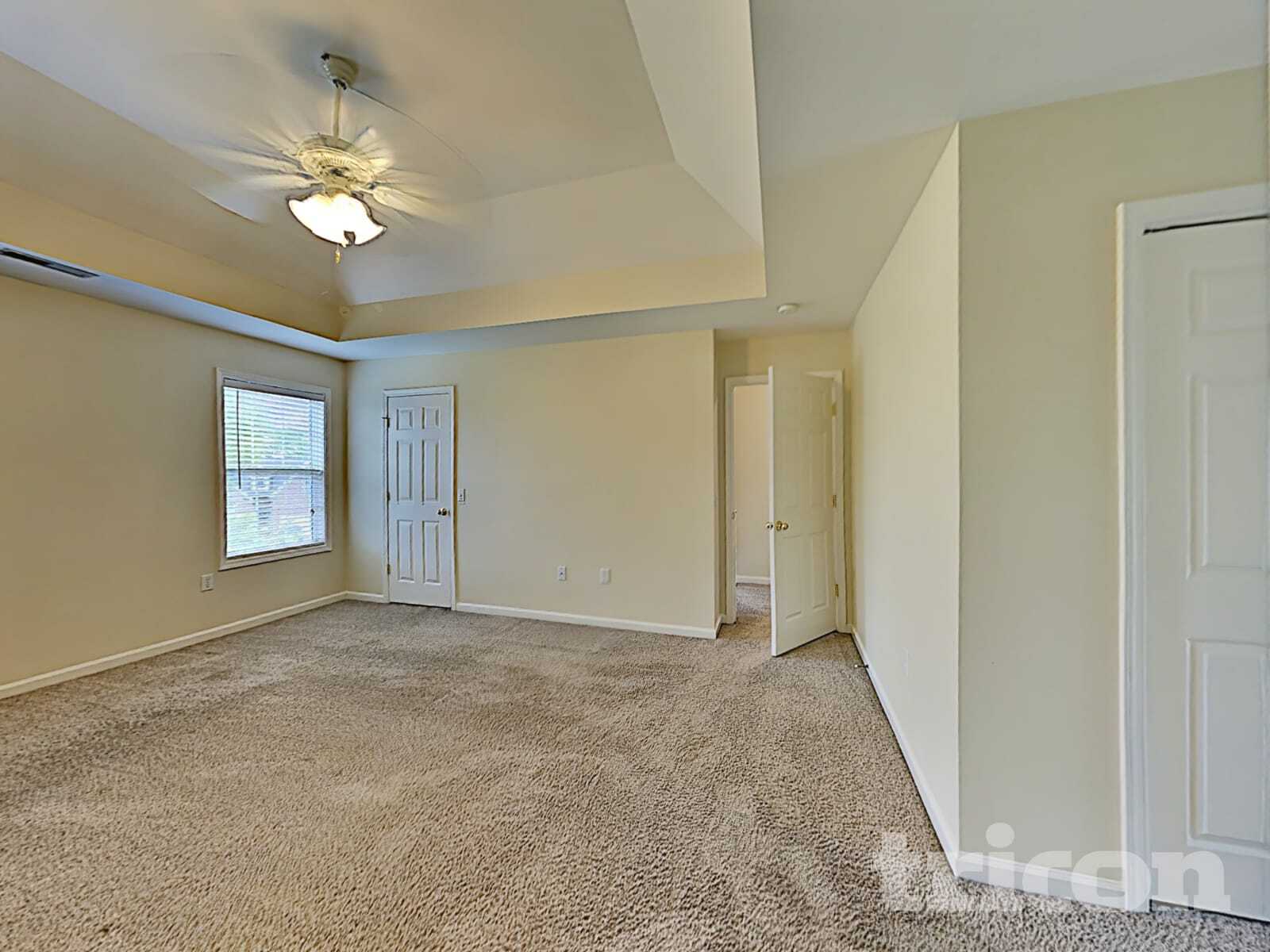 Building Photo - 2014 Trenton Dr