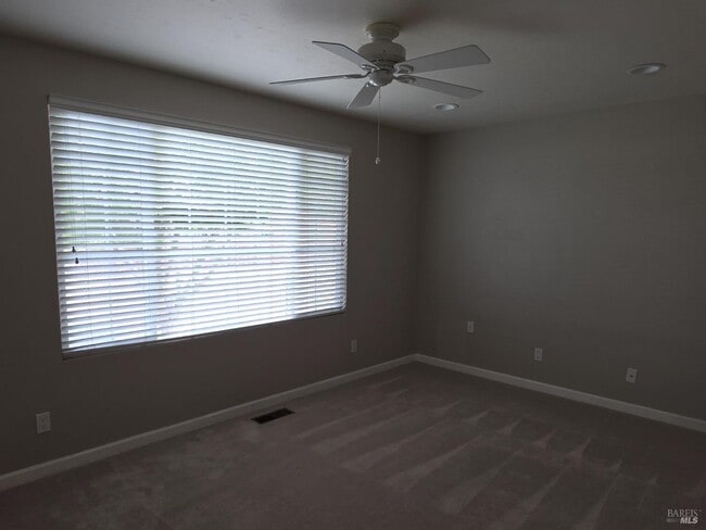 Building Photo - 3013 Devita Dr