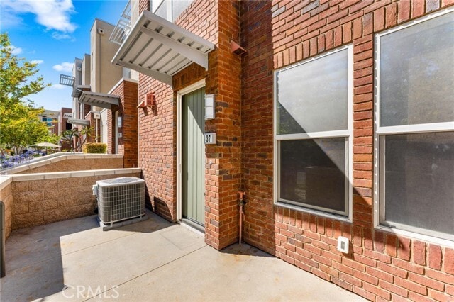 Building Photo - 37 Beacon Way