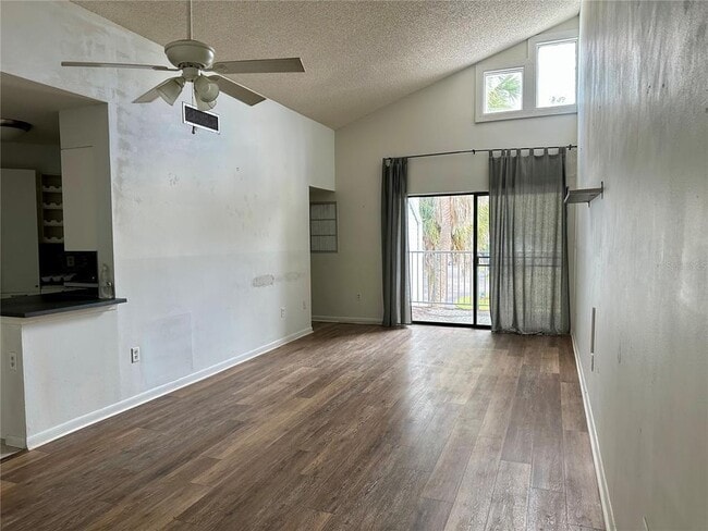 Building Photo - 3623 Atrium Dr