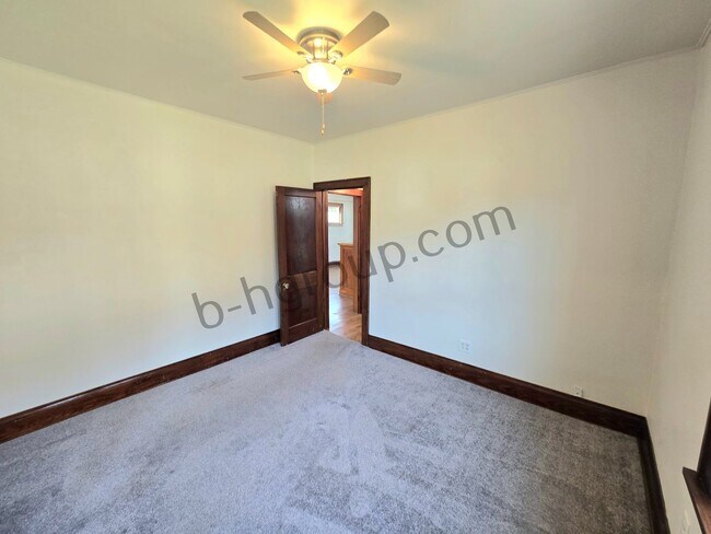 Building Photo - 7413 23rd Ave