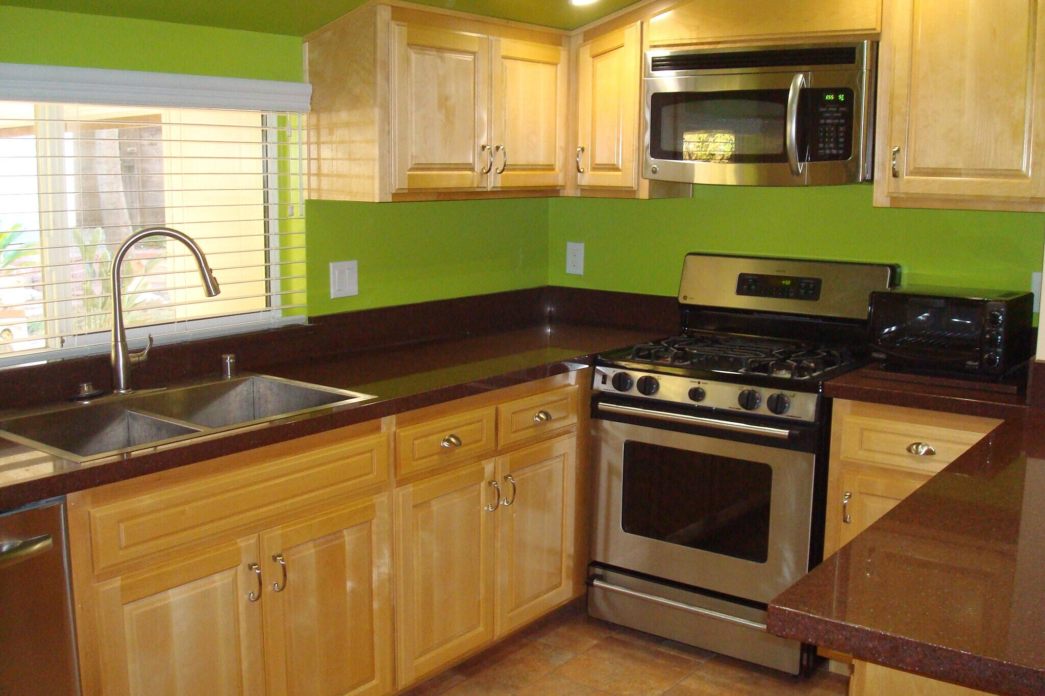 Building Photo - 22284 Buenaventura St
