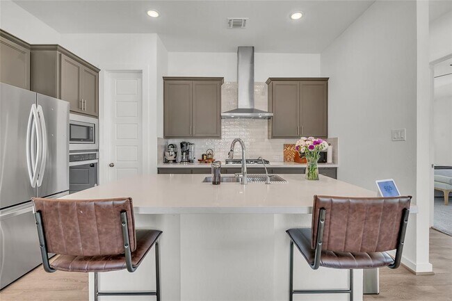 Building Photo - 187 Alicante Ln