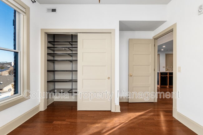 Building Photo - 1301 H St NE