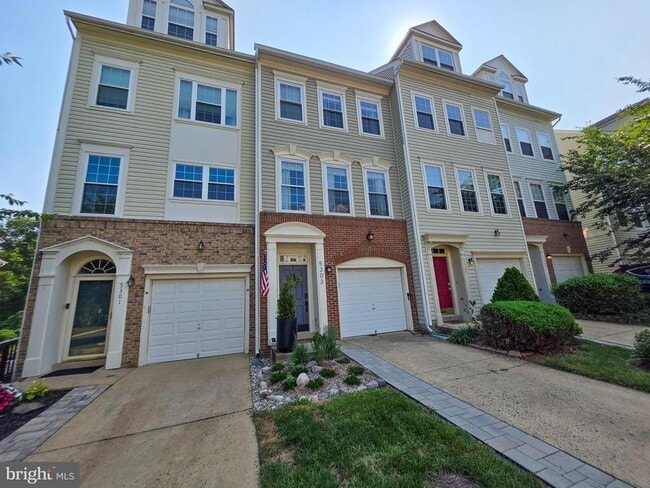 Building Photo - 5303 Arapaho Ln