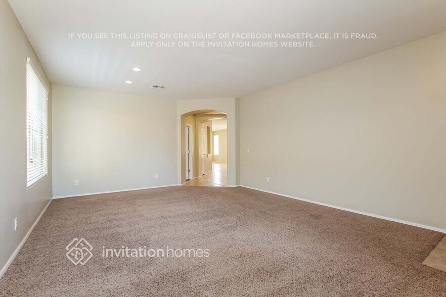 Building Photo - 10241 W Cordes Rd