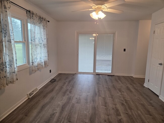 Building Photo - 9742 Port Sheldon St