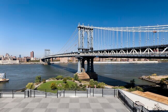 Building Photo - 30 Washington St