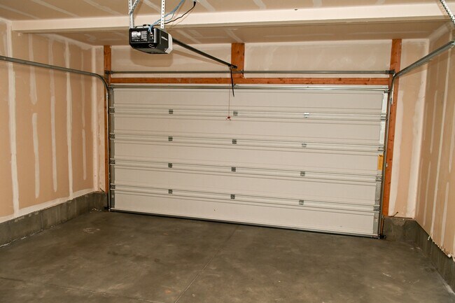 Building Photo - 2782 W 4140 S