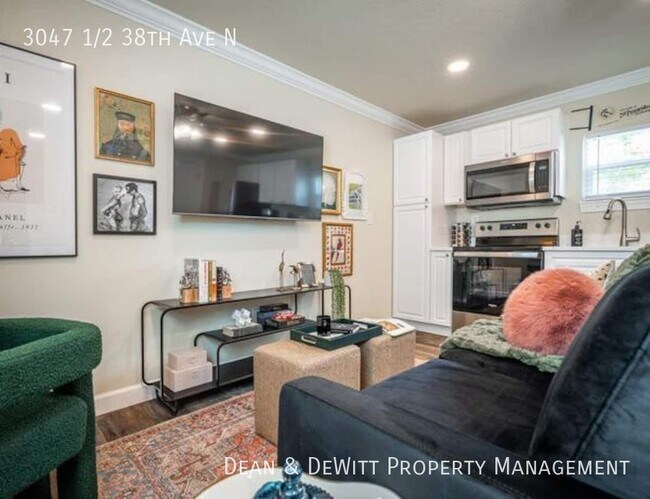 Building Photo - 3047 38th Ave N