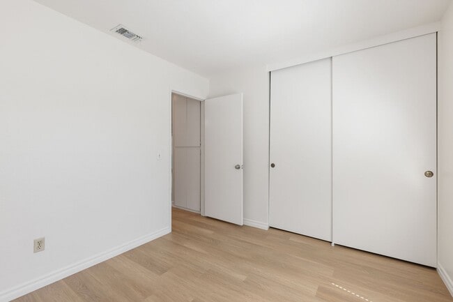 Building Photo - 16924 Caminito Santico