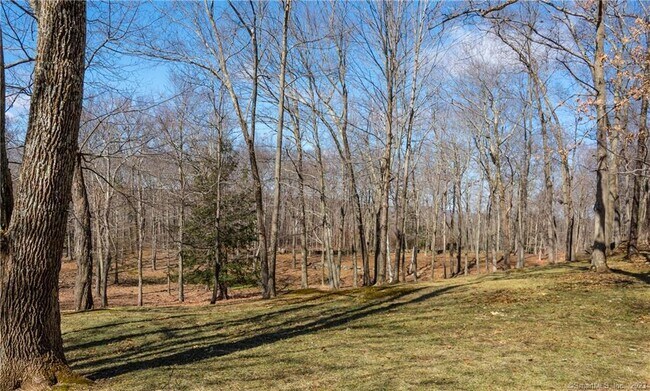 Building Photo - 56 S Rd