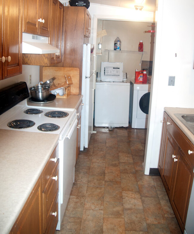 Kitchen and laundry - 165 E Cherry Ln