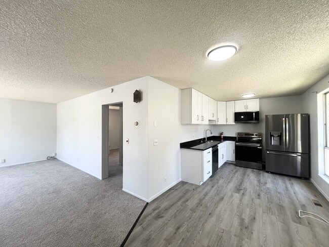 Building Photo - 1265 Crandall Ave S