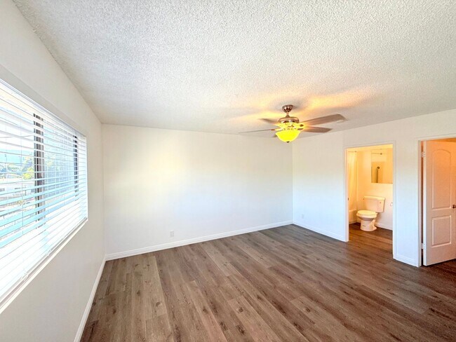 Building Photo - 2506-2508 Norfolk Street