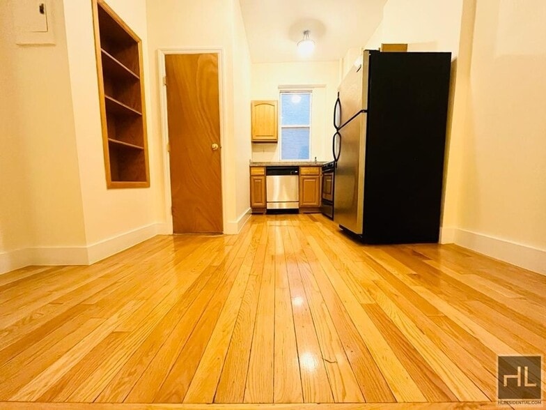 Building Photo - AMSTERDAM AVENUE