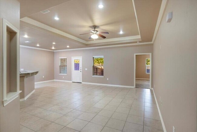 Building Photo - Stonebridge Villas #4052