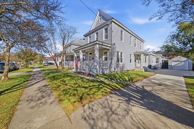 Building Photo - 146 W Seaview Ave