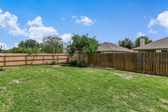 Building Photo - 3409 Endless Shore Dr