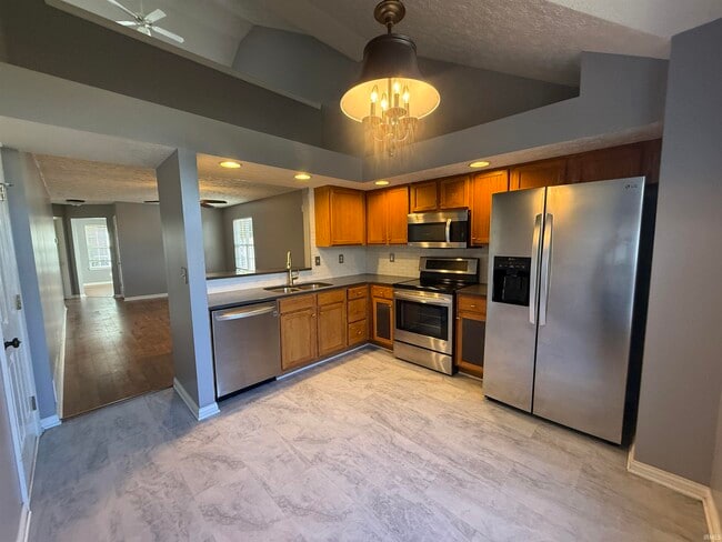 Building Photo - 5839 River Walk Cir