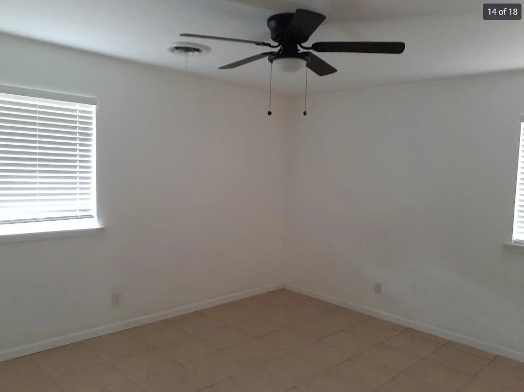 Building Photo - 1528 Melody Ln